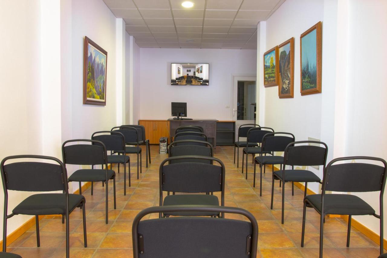 Apartamentos Adjovimar Los Llanos De Aridane Exterior photo